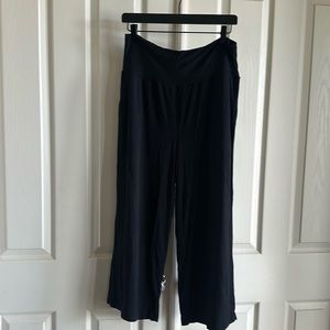 Size XL Maternity Gaucho-style pants, Black